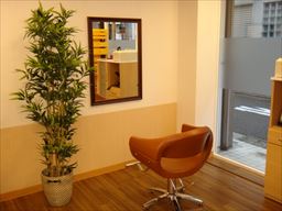 ヘアカット専門店　GRAND PARK 東京 世田谷区 小田急千歳船橋店　店内画像1　1000円カット